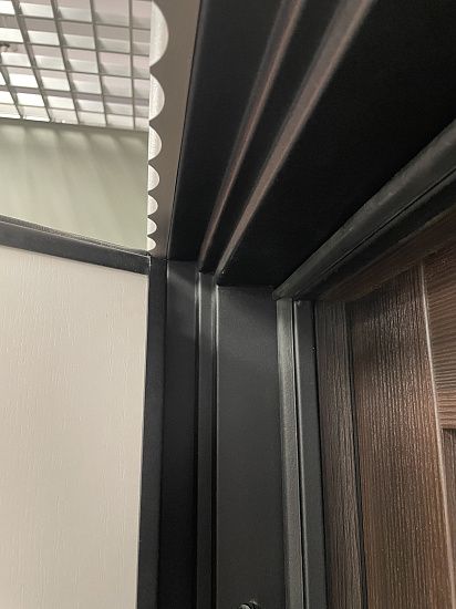 Входная дверь  