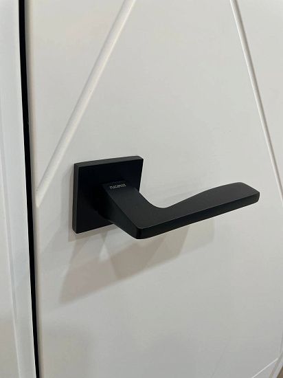 Межкомнатная дверь  